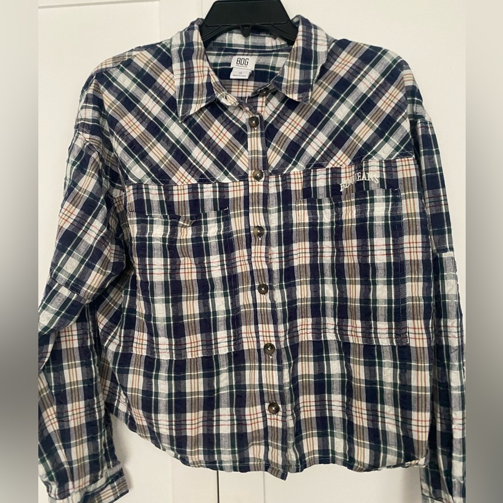 BDG Urban Outfitters women’s cropped flannel